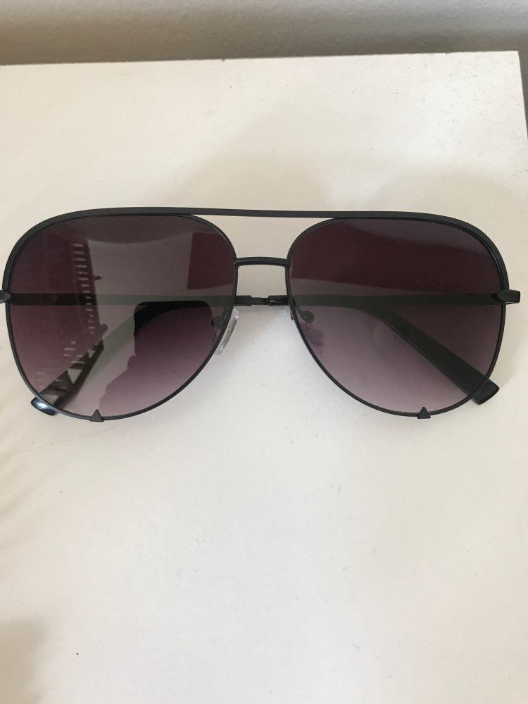 Customer photo review of Ombre Pilot Shades