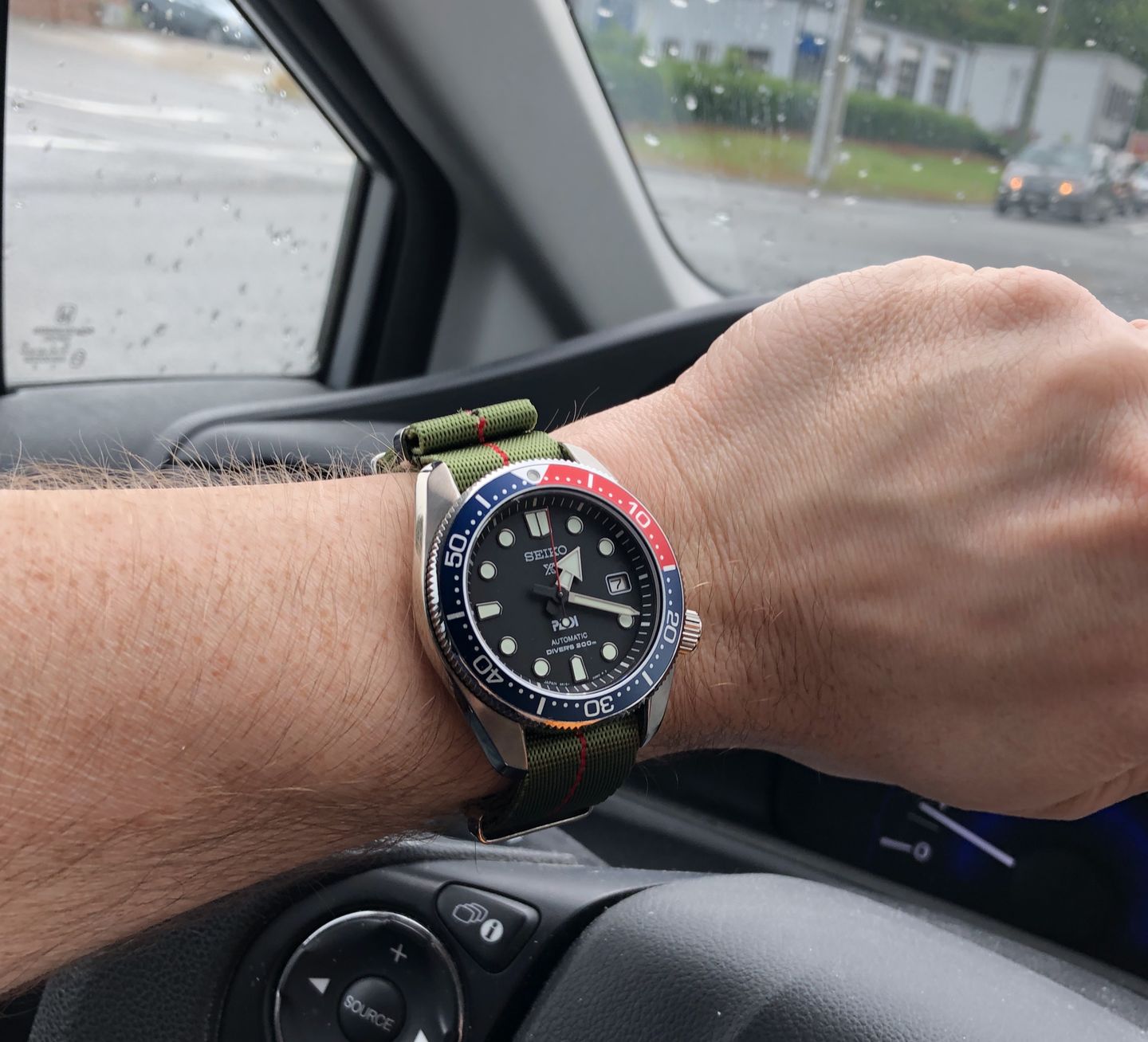 Customer photo review of AlphaShark Slim - Green/Red Stripe JV