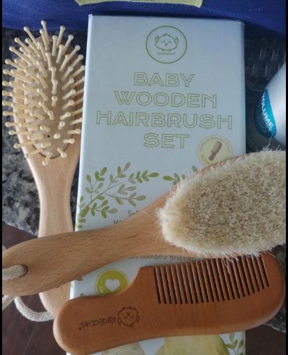 Customer photo review of Baby Hair Brush and Comb Set