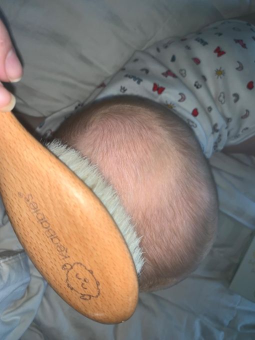 Customer photo review of Baby Hair Brush and Comb Set