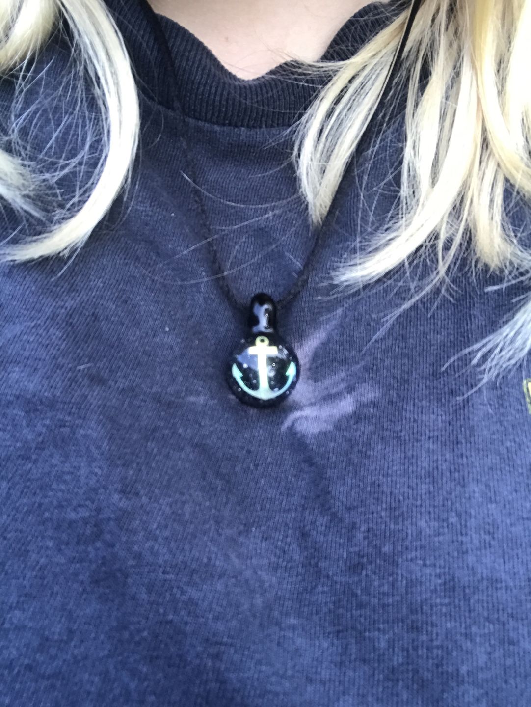 Customer photo review of Anchor Hologram Pendant with Infused Cremation Ash