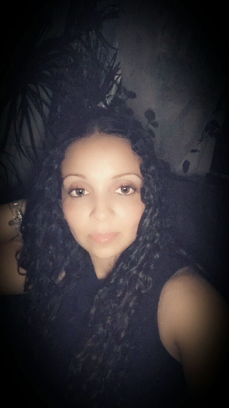 Customer photo review of Curly Hair Moisturizer for Strengthening Hair with Organic Avocado Oil and Organic Castor Oil with Vanilla Berry Fragrance
