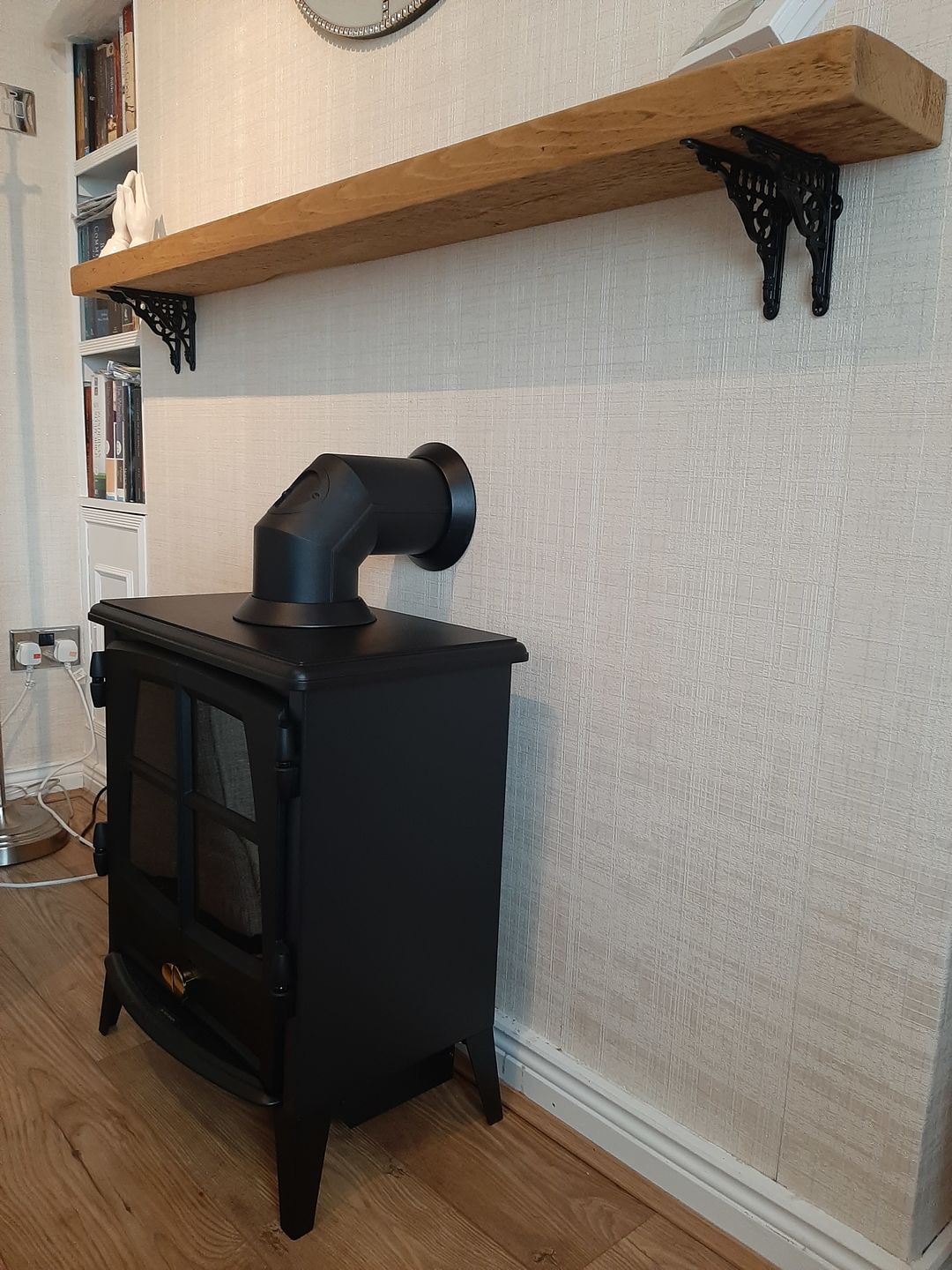 Customer photo review of 6 Inch Railway Cast Iron Shelf Bracket