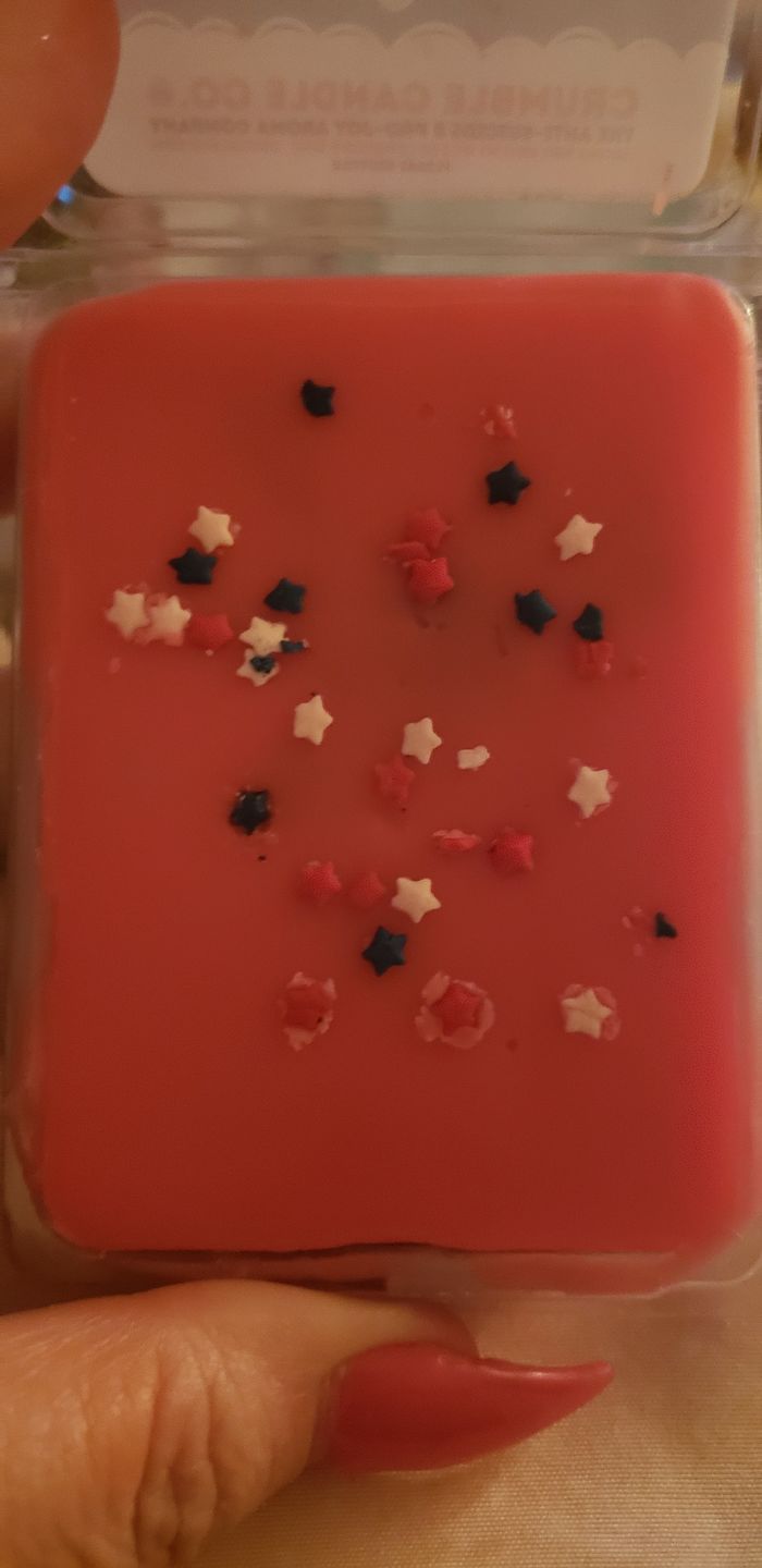Customer photo review of Razz Boom Bam Pop! Wax Melts