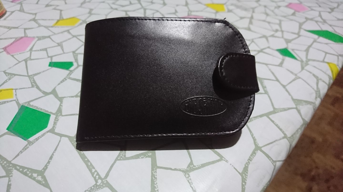 Customer photo review of Leather Taxicat Black