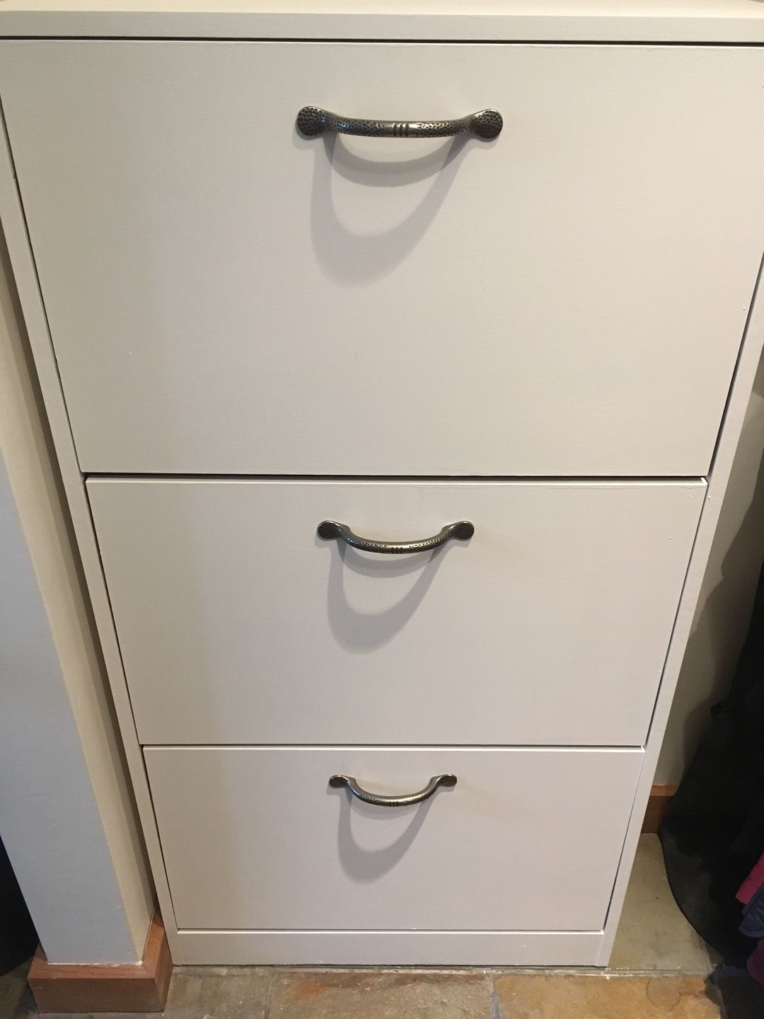 Customer photo review of Warwick Mottled Cast Iron Pull Handle