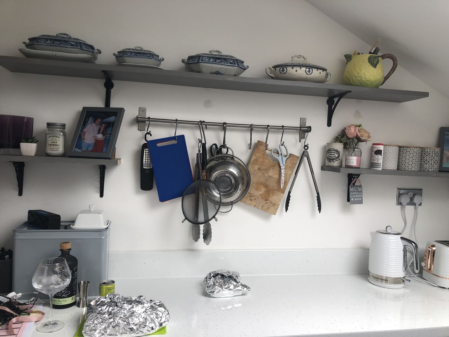 Customer photo review of 6 x 5 Inch Honeycomb Cast Iron Shelf Bracket