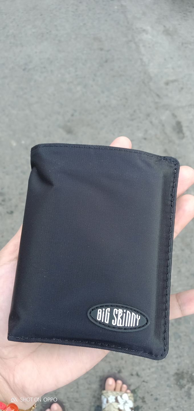Customer photo review of Metro Black