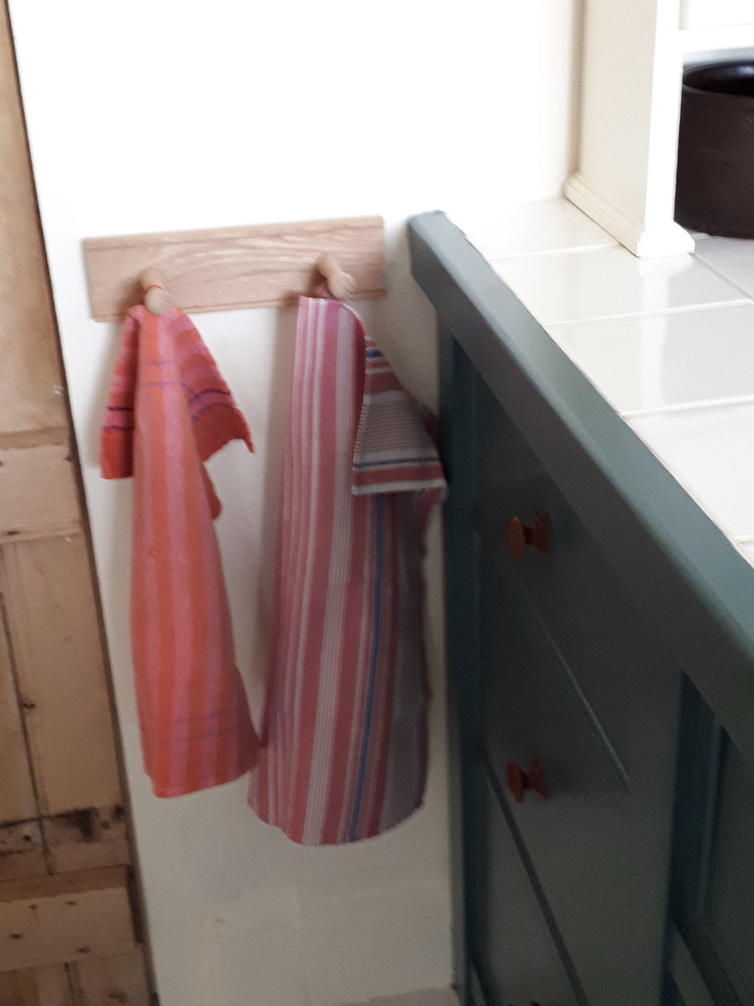 Customer photo review of Oak Shaker Peg Rail