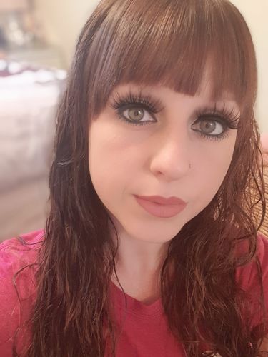 Customer photo review of Ruby Magnetic Eyelashes and Eyeliner Kit