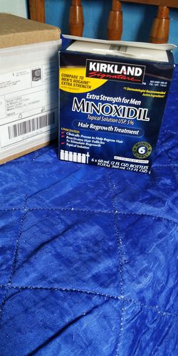 Customer photo review of Minoxidil 5% Kirkland - 6 Meses de Tratamento Contra Queda de Cabelo, Barba e Sobrancelha. (Caixa Lacrada)