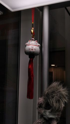 Customer photo review of Porte Bonheur Japonais Chat Maneki Neko