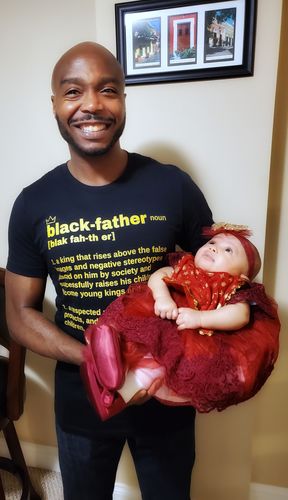 Customer photo review of Black Father Definition - Black & Gold Premium Tee