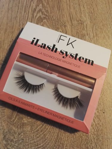 Customer photo review of CILS MAGNÉTIQUES EYELINER FK: LE KIT ESSENTIEL