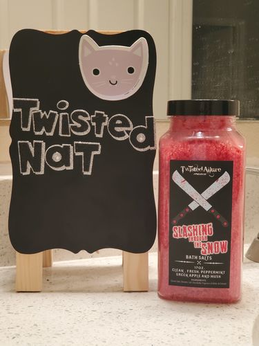 Customer photo review of Slashing Through the Snow Bath Salts
