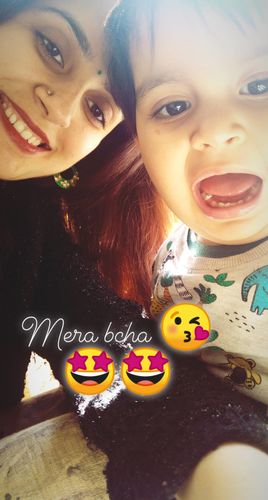 Customer photo review of Beauty People Sheer Color Lipstick