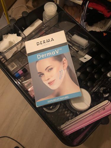 Customer photo review of DermaV™  |  Masque amincissant pour ovale du visage