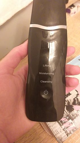 Customer photo review of MALONIA™ | Épurateur visage 3 en 1