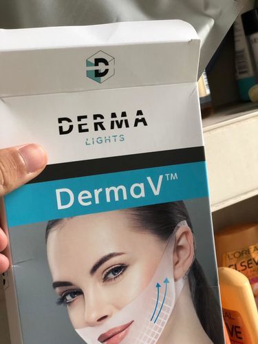 Customer photo review of DermaV™  |  Masque amincissant pour ovale du visage