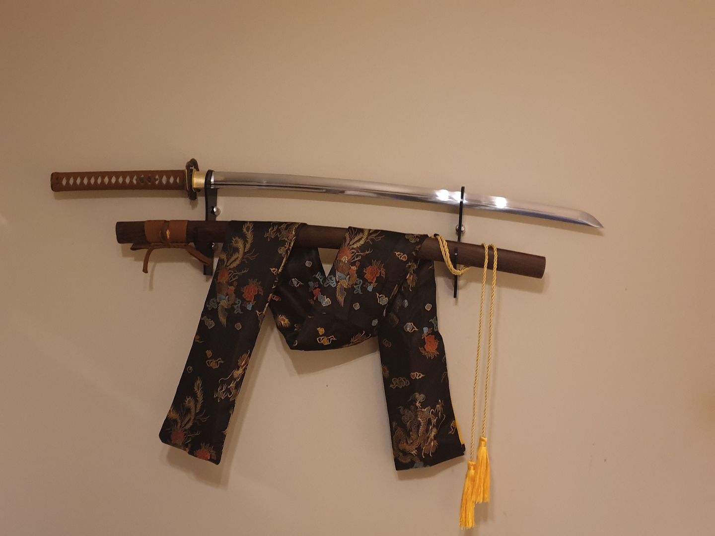 Customer photo review of 1095 Steel Double Groove Dragon&Snake Tsuba Japanese Sword KATANA