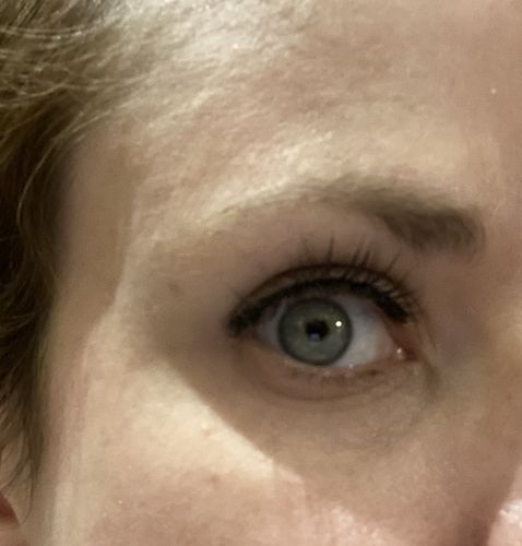 Customer photo review of Sapphire Magnetic Eyelashes and Eyeliner Kit