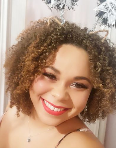 Customer photo review of Ruby Magnetic Eyelashes and Eyeliner Kit