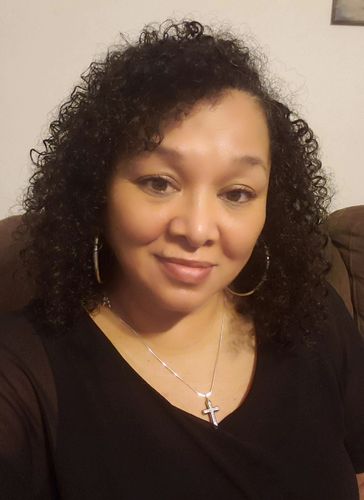 Customer photo review of Curly Hair Wash and Go System with Organic Castor Oil for Strengthening Hair with  Vanilla Berry Fragrance (Step 1 - 4)