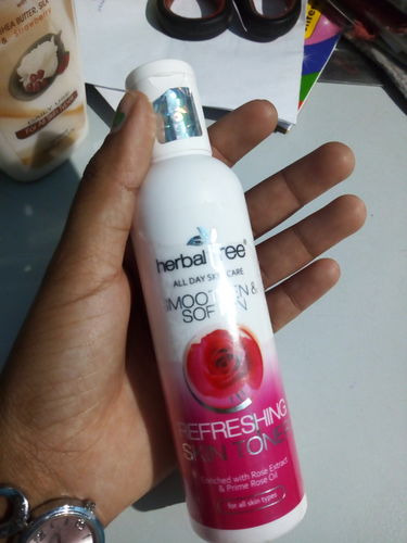 Customer photo review of Herbal Tree Refreshing Skin Toner with Prime Rose Oil