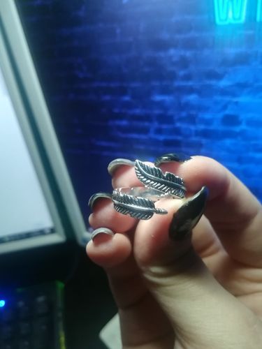 Customer photo review of Sterling Silver Feather Open Ring