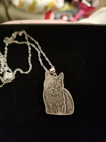 Customer photo review of Silvercut™ Necklace