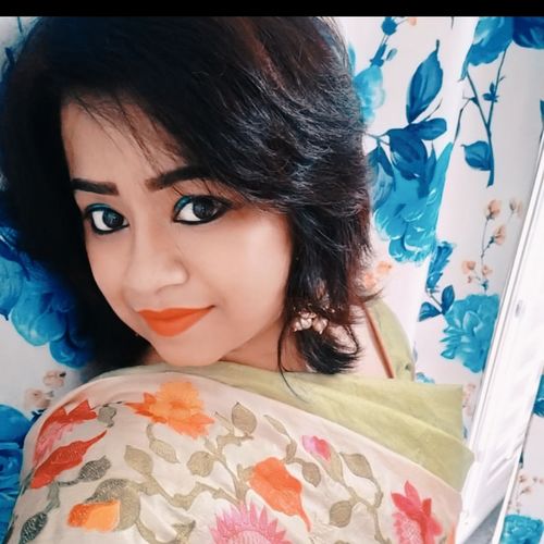 Customer photo review of Beauty People Sheer Color Lipstick