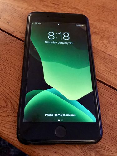 Customer photo review of Apple iPhone 6S Plus 32GB Space Grey (EE Locked) Refurbished Pristine