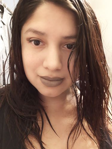 Customer photo review of Apparition - Matte Liquid Lipstick