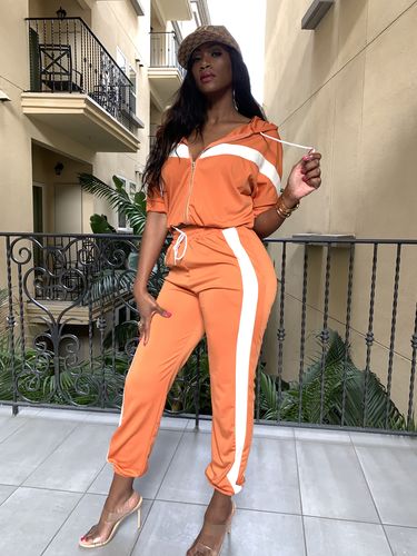 Customer photo review of Casual Sports Two Piece Suit