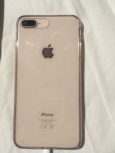 Customer photo review of Apple iPhone 8 Plus 64GB Unlocked Gold Refurbished Good