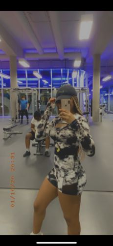 Customer photo review of Mesh Butt Lift Active Shorts - Marble
