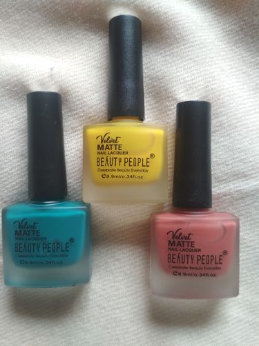 Customer photo review of Beauty People Velvet Matte Nail Polish