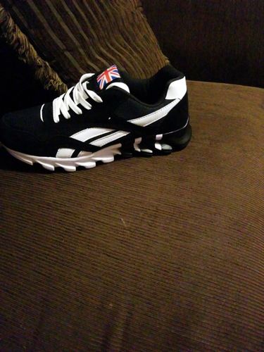 Customer photo review of Outdoor Comfortable Mens Sneakers