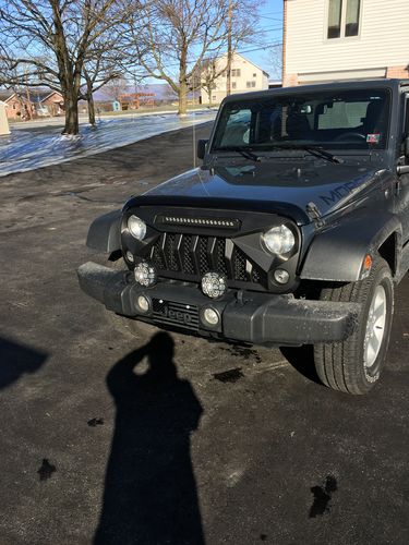 Customer photo review of Gladiator Grille w/ LED Off-Road Lights ( 07 - 18 Jeep Wrangler JK )