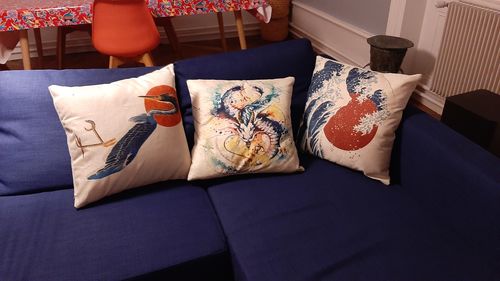 Customer photo review of Housse de Coussin Motif Japonais - Vague & Soleil