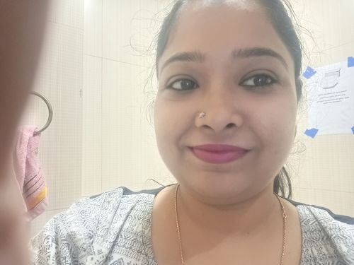 Customer photo review of Beauty People Sheer Color Lipstick