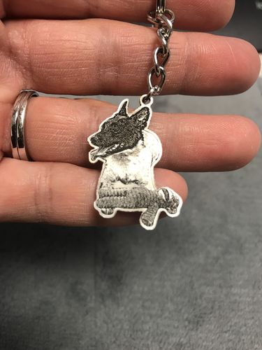 Customer photo review of Silvercut™ Keychain