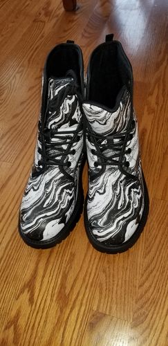 Customer photo review of HandCrafted B.W. Abstract Boots