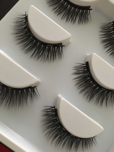 Customer photo review of Luxus Magnetic Lashes