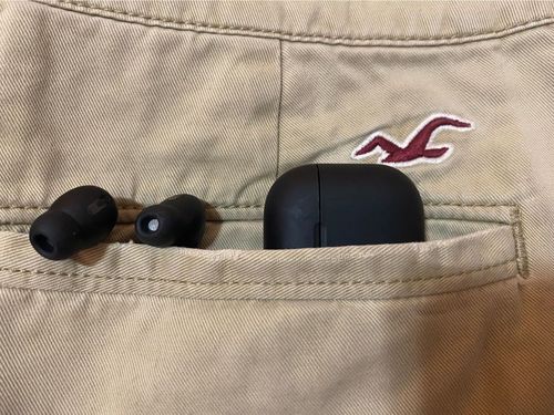 Customer photo review of BlxckPods Pro