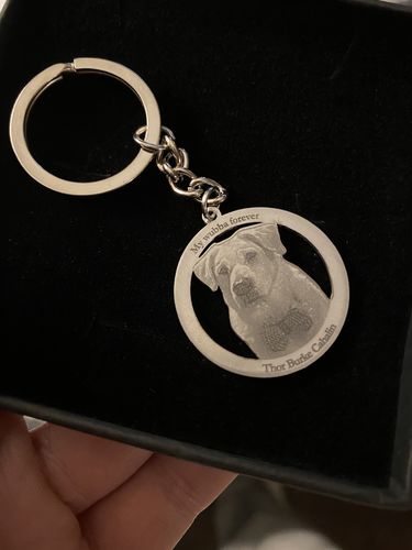 Customer photo review of Silvercut™ Keychain