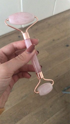 Customer photo review of Jade / Rosenquarz Beauty Roller