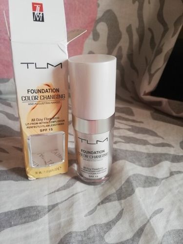 Customer photo review of Magic Color Changing Foundation