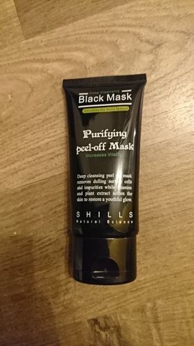 Customer photo review of Black Mask Blackhead Remover Maske für Gesicht Nase Akne Schwarze Gesichtsmaske Peel-Off Maske