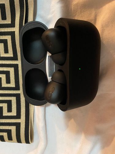 Customer photo review of BlxckPods Pro